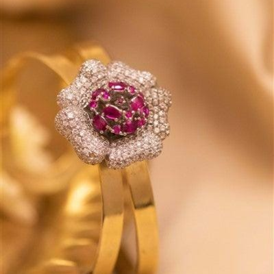 Diamond Flower Handcuff-0