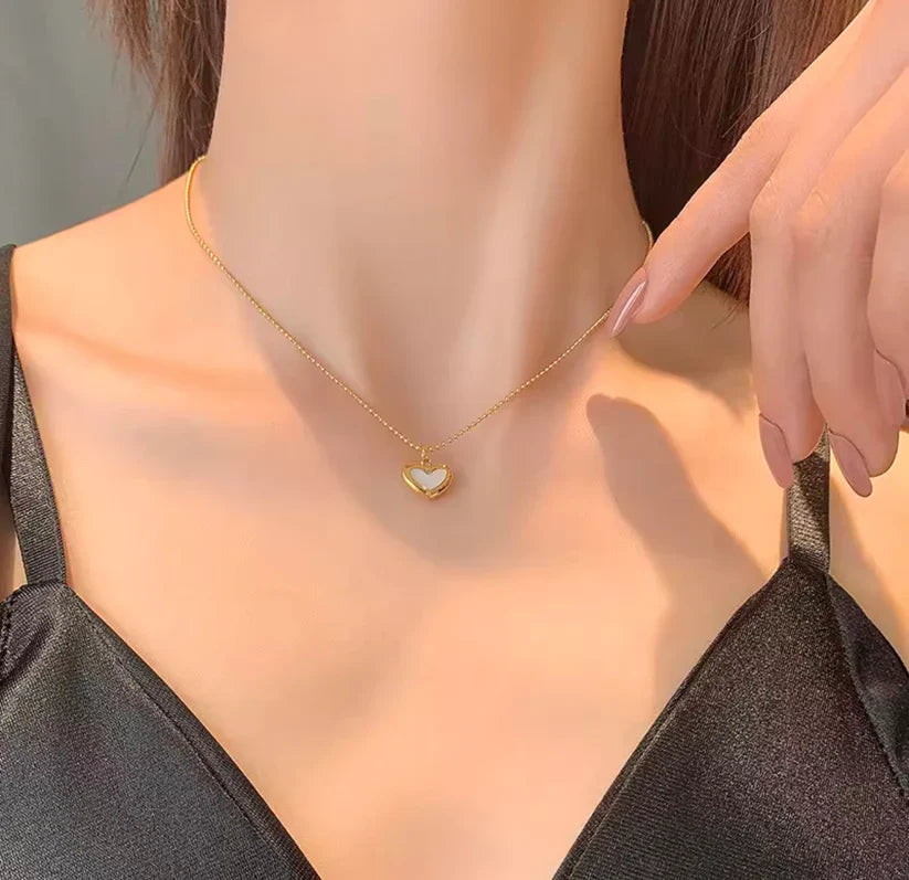 Mother of Pearl Heart Pendant Necklace-2